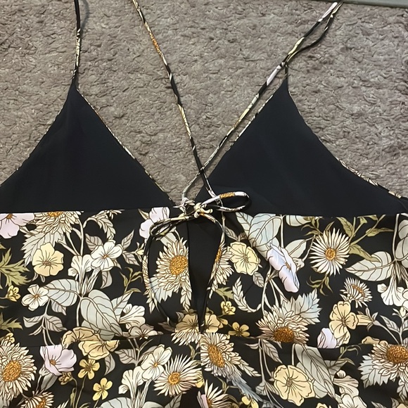 Black Floral Criss-Cross Midi Dress - Picture 4 of 4